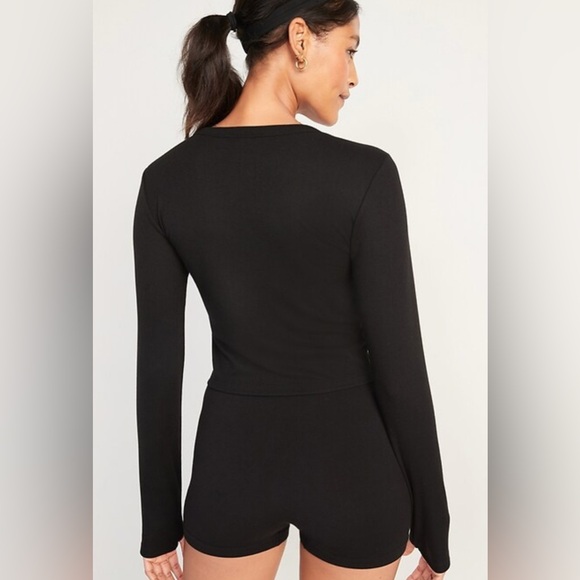 NWT! Old Navy UltraLite Ribbed Cropped Top - Picture 2 of 5